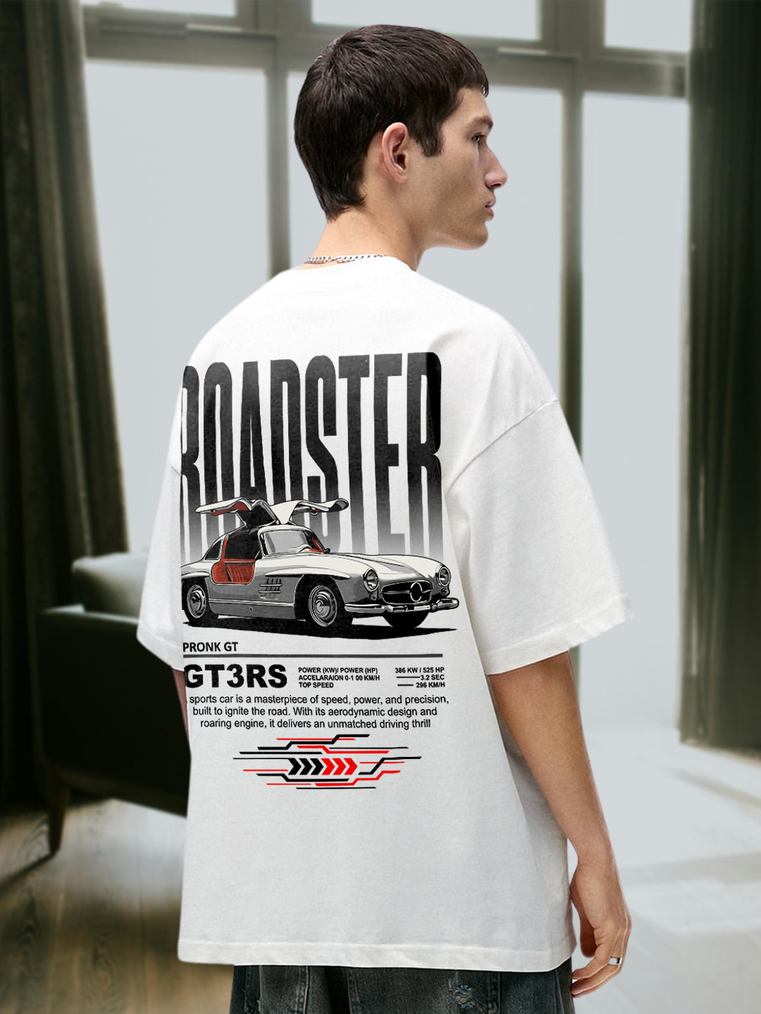 ROADSTER Men Graphic Printed Oversized T-Shirt