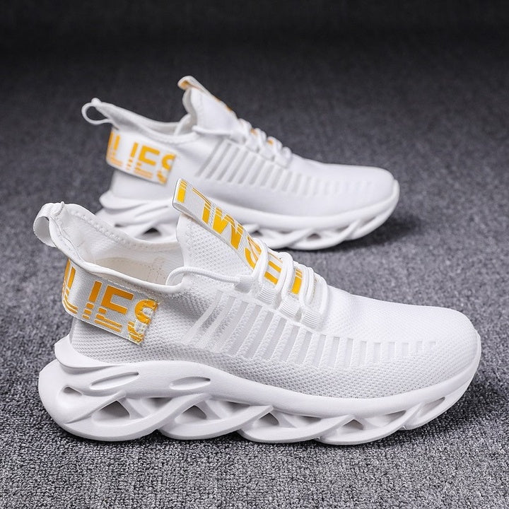 2025 High Quality Men's Flying Woven Sports Shoes Trendy Blade Running Shoes Large Size 46 Light Weight Lace-Up for Autumn